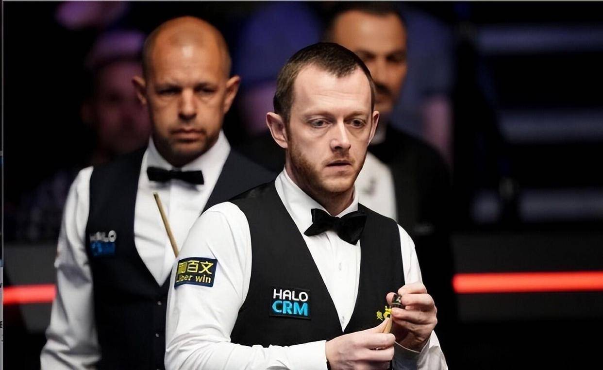 斯诺克世锦赛最新战报：首位4强出炉！全场双方轰出5杆破百，下轮或对吴宜泽